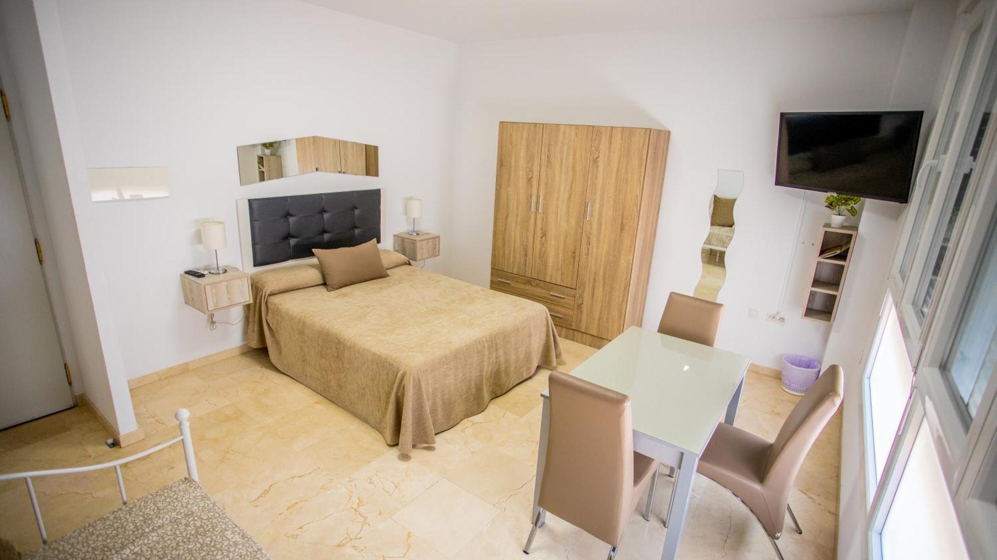 Apartahotel Enfasis-Group El Cuervo  Екстер'єр фото