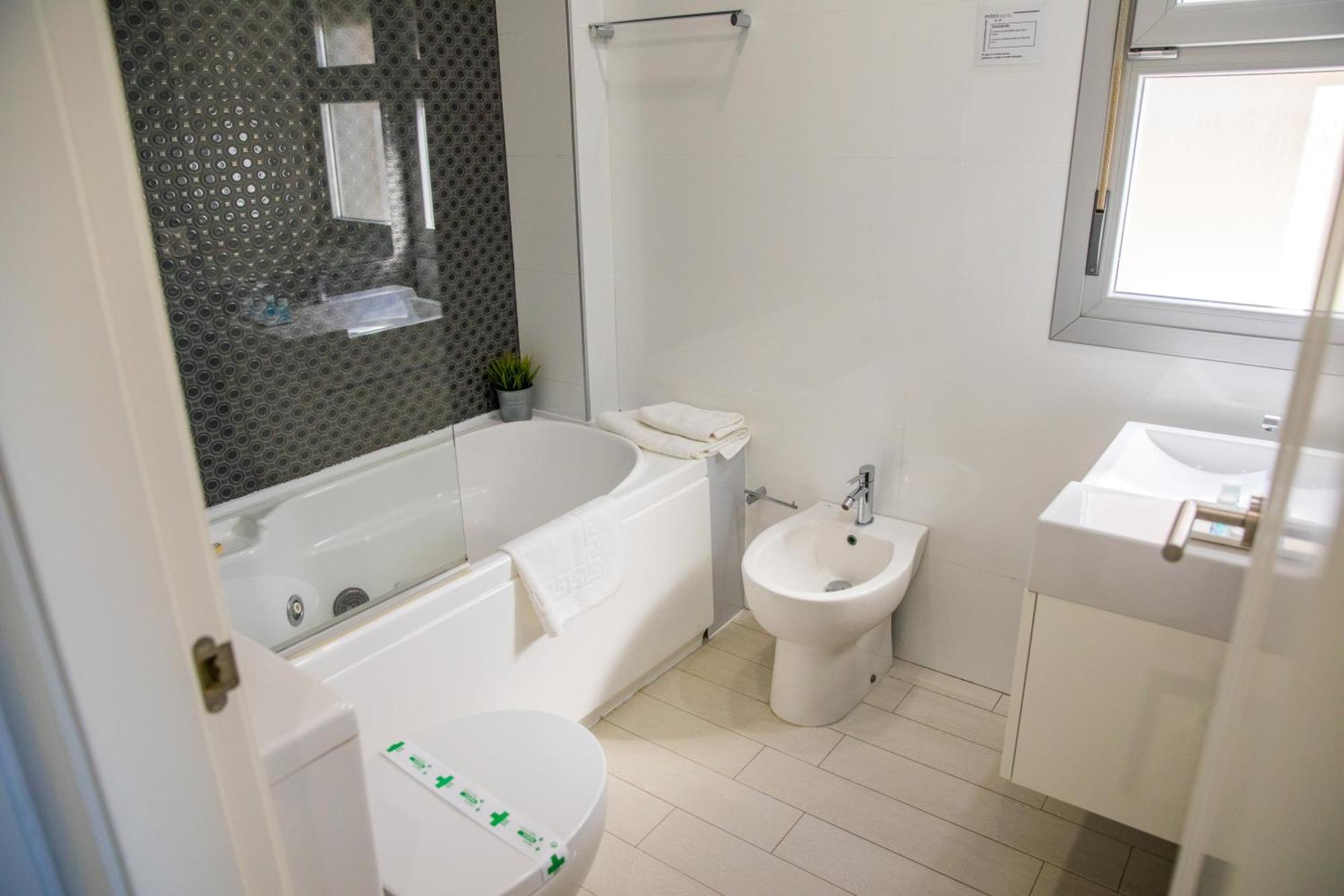 Apartahotel Enfasis-Group El Cuervo  Екстер'єр фото